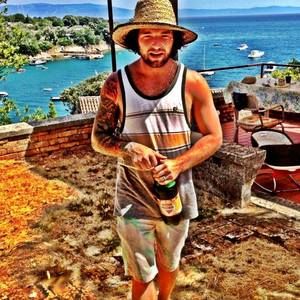 Meet your Posher, Sam